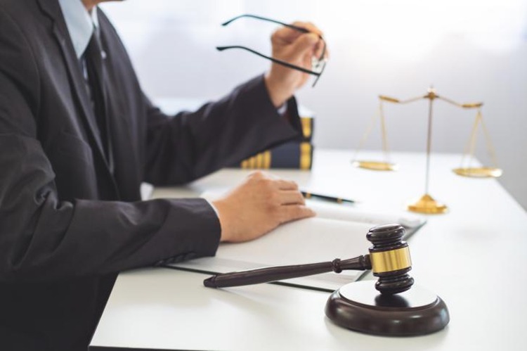 冠领律师依法辩护助上海被告人获缓刑