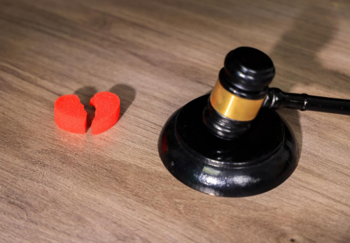 冠领律师代理广州赠与合同纠纷案,扭转管辖困局助委托人追回45万元-2 冠领律师代理广州赠与合同纠纷案,扭转管辖困局助委托人追回45万元-2