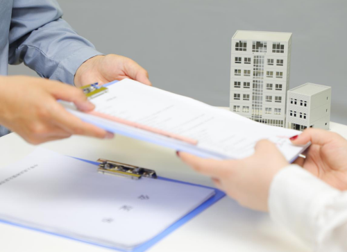 租商铺支付定金后房东却“消失不见”,冠领律师助租户追回双倍定金及利息-1 租商铺支付定金后房东却“消失不见”,冠领律师助租户追回双倍定金及利息-1