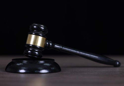 女子屡次盗取朋友家中黄金首饰变卖,冠领律师临危受命助其获缓刑判决-2 女子屡次盗取朋友家中黄金首饰变卖,冠领律师临危受命助其获缓刑判决-2