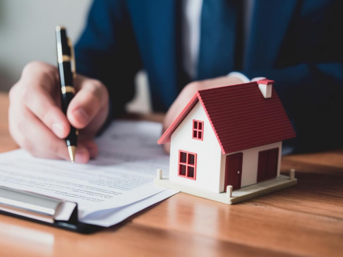 公房搬迁引发一家七口遗产争夺战,冠领律师助五位委托人夺回应得份额-1 公房搬迁引发一家七口遗产争夺战,冠领律师助五位委托人夺回应得份额-1