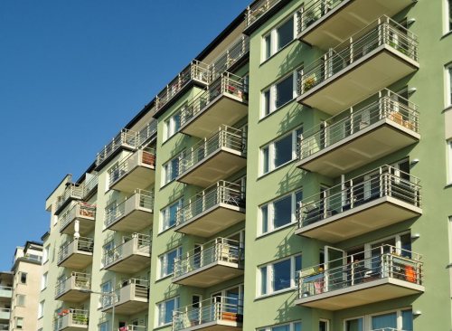 女子在广州因与涉案人员有关联被卷入其中，冠领律师精准辩护助其免于被批捕-1