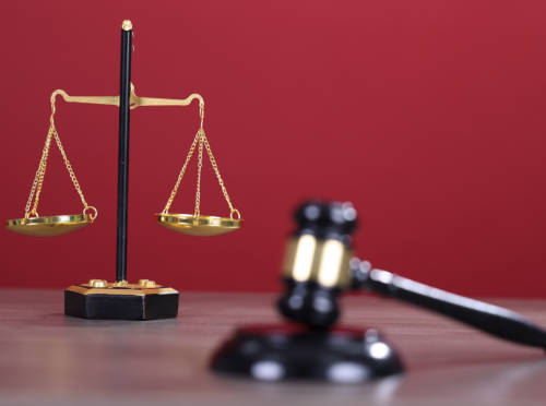 房屋被弟弟一家占用二十载维权难，冠领律师寻证破局助男子两审连胜拿回房屋-2