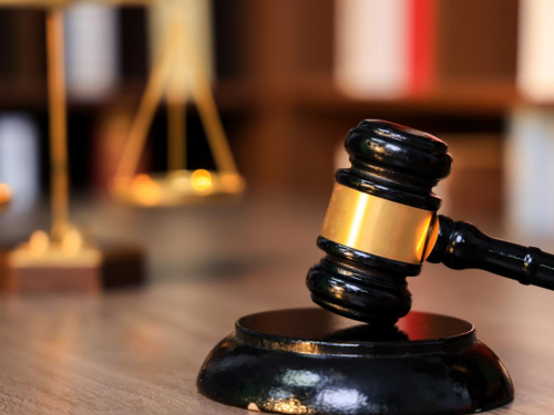 酒吧销售总监工作昼夜颠倒突发急病，冠领律师为其争得欠发工资与医疗费63.4万-2